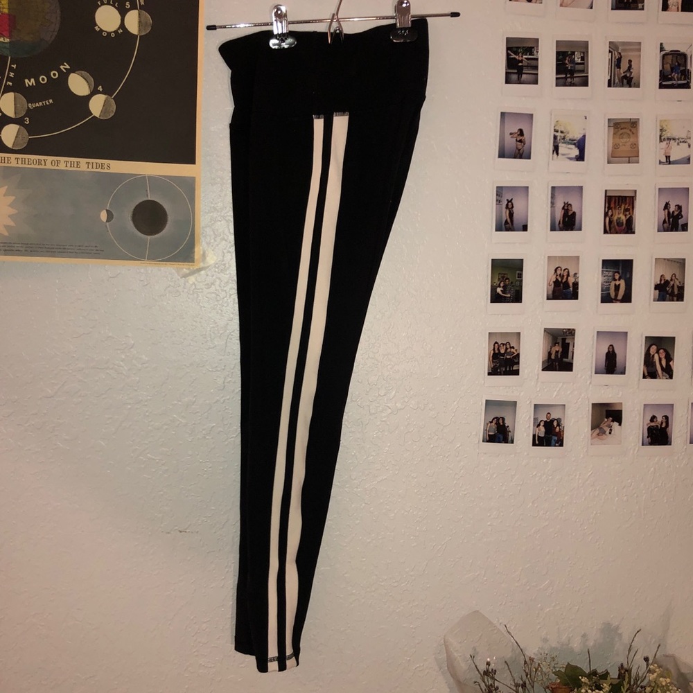 Mid rise leggings